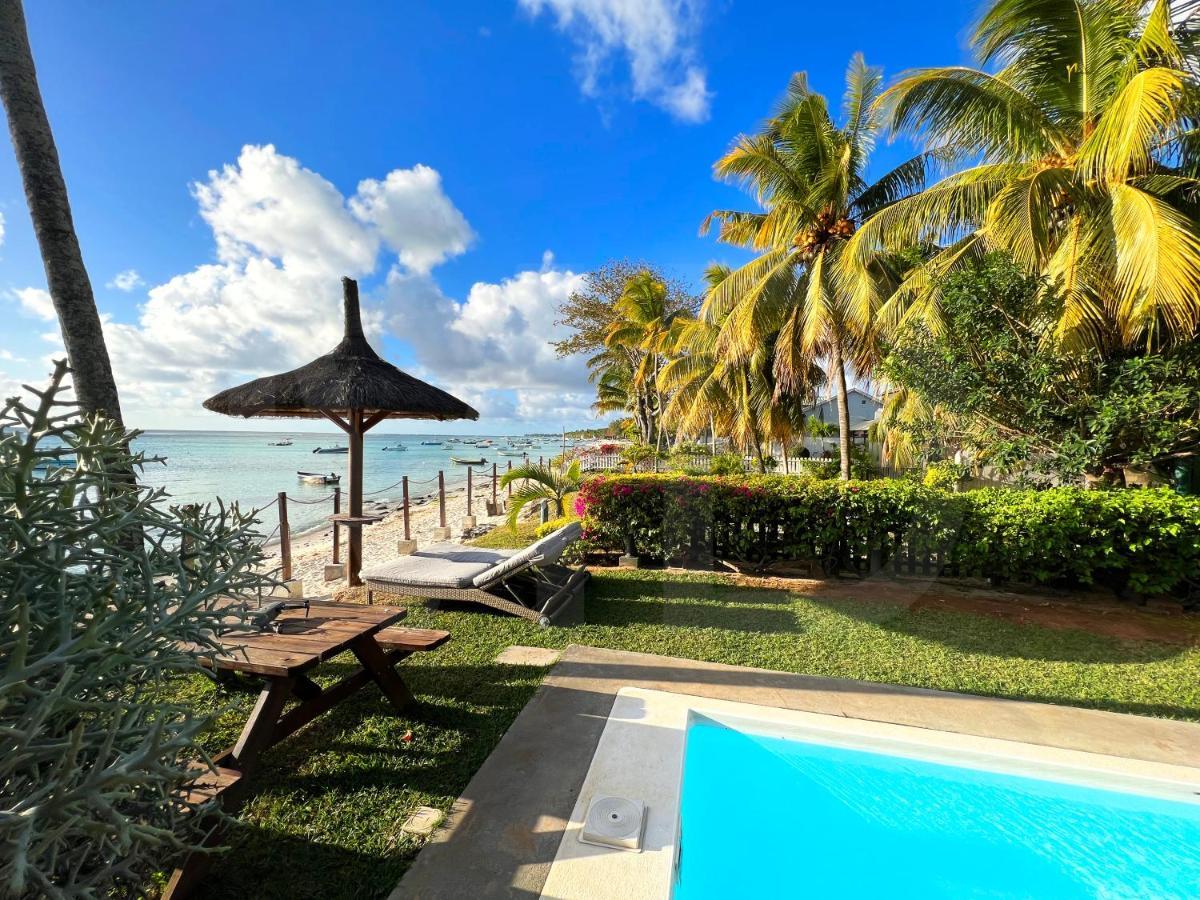 Caro'S Beachfront Trou aux Biches Exterior foto